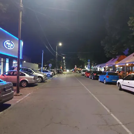 شقة Stan U Centru Sida 1 *