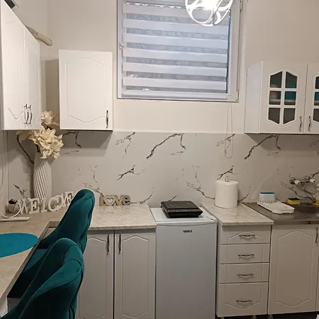 Stan U Centru Sida 1